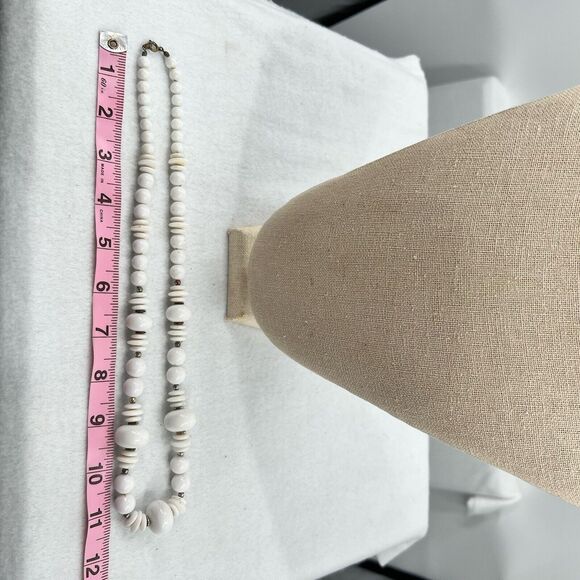 Vintage Acrylic 50's 60’s Bubble Beads 11” Necklace White Retro Chunky Mix Retro - Picture 8 of 10